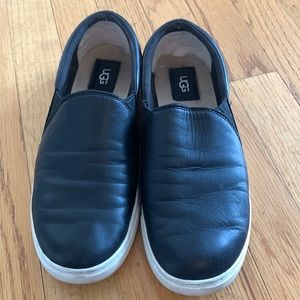 UGGS Black Loafers. Size: 9